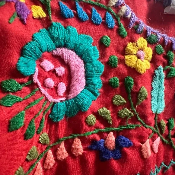 Girls Mexican Embroidered Fiesta Dress Size 6 - Picture 5 of 12